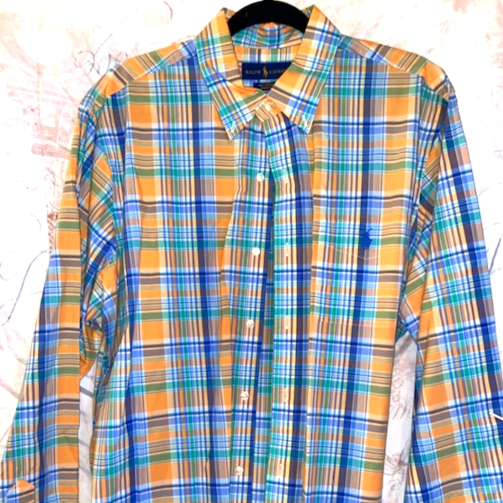Men's long-sleeved button up